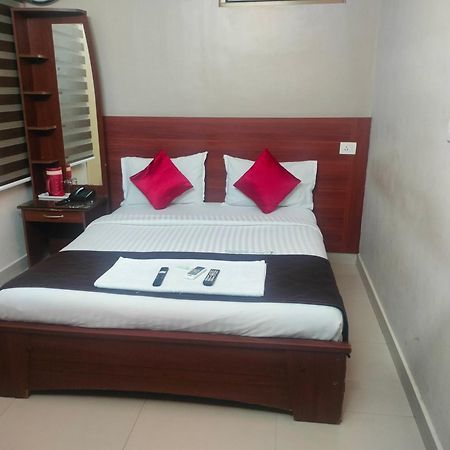 Hotel I-Way Residency Perungudi เชนไน ภายนอก รูปภาพ